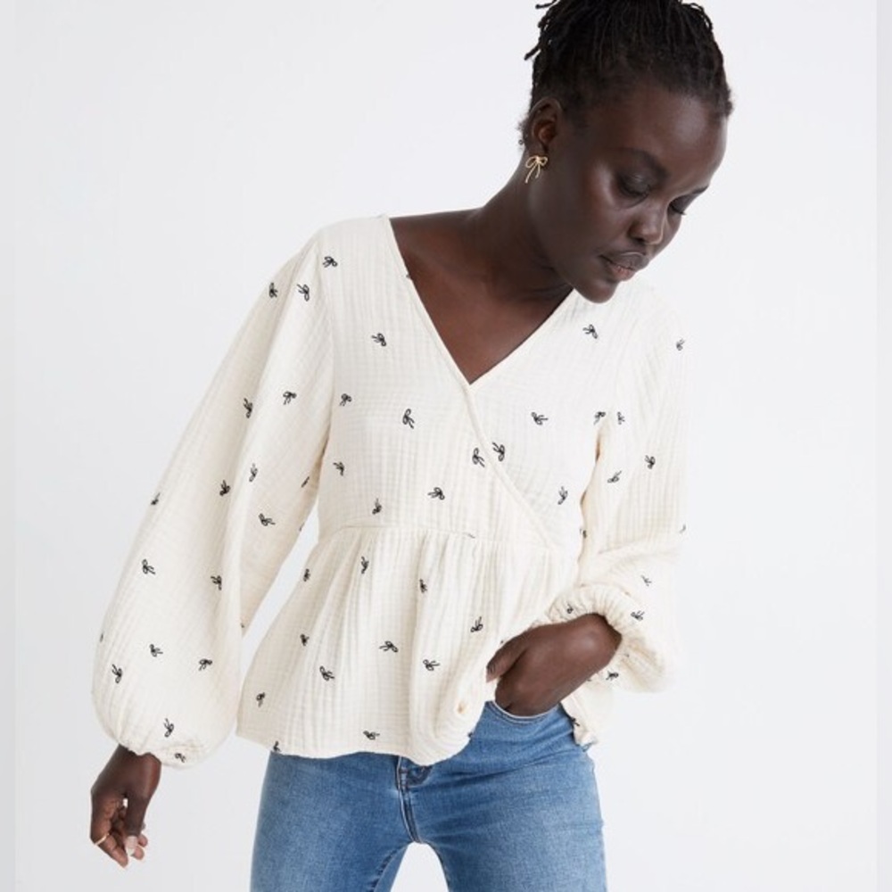 Madewell  Lightspun Peplum Wrap Top in Tiny Bows